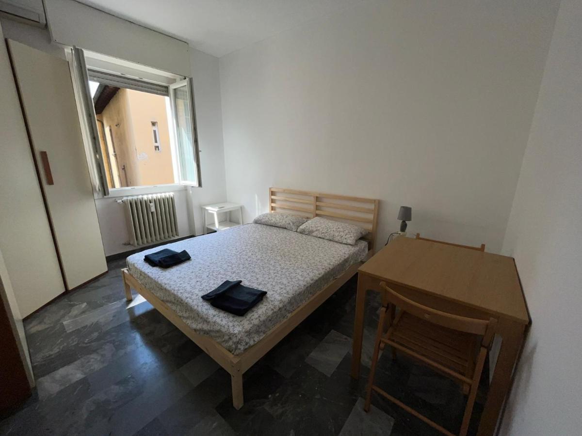 Bilocale Roggia Scagna 7 Apartment Milano Exterior foto